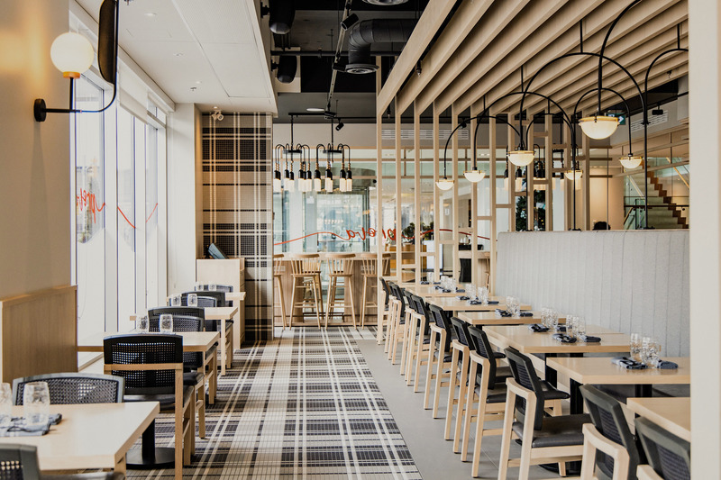 Dossier de presse | 2973-02 - Communiqué de presse | IDIBC Announces 2022 Awards of Excellence Recipients - Interior Designers Institute of British Columbia - Design d’intérieur commercial -   IDIBC Award of Merit: Karen Wong RID IDIBC; Prova Bar &amp; Kitchen, Ottawa ON; Food &amp; Beverage Category   - Crédit photo :   Paul Burke &amp; Younes Bounhar  