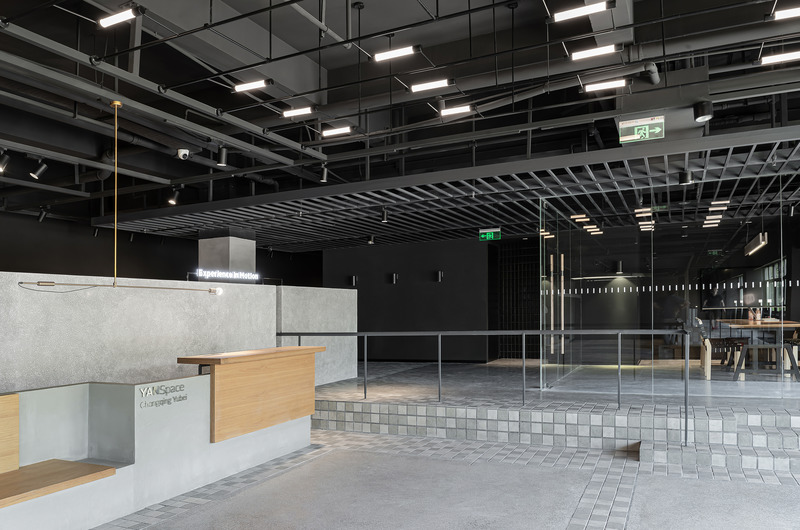 Dossier de presse | 4869-04 - Communiqué de presse | The Mountain City Showroom - Studio DOTCOF - Design d’intérieur commercial - Meeting Room - Crédit photo : LEIDU