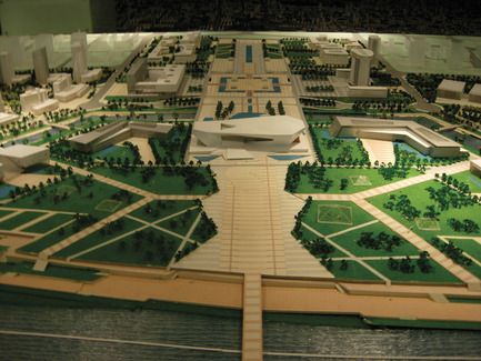 Dossier de presse | 896-01 - Communiqué de presse | Le Grand Thêatre du Shanxi, à Taiyuan (Chine) - Arte Charpentier Architectes - Architecture institutionnelle - Crédit photo : Maquette au musée d’urbanisme de Taiyuan