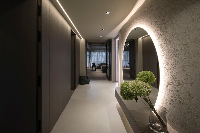 Press kit | 5356-05 - Press release | Apartment K - destilat Design Studio - Residential Interior Design - entrance - Photo credit: Monika Nguyen
