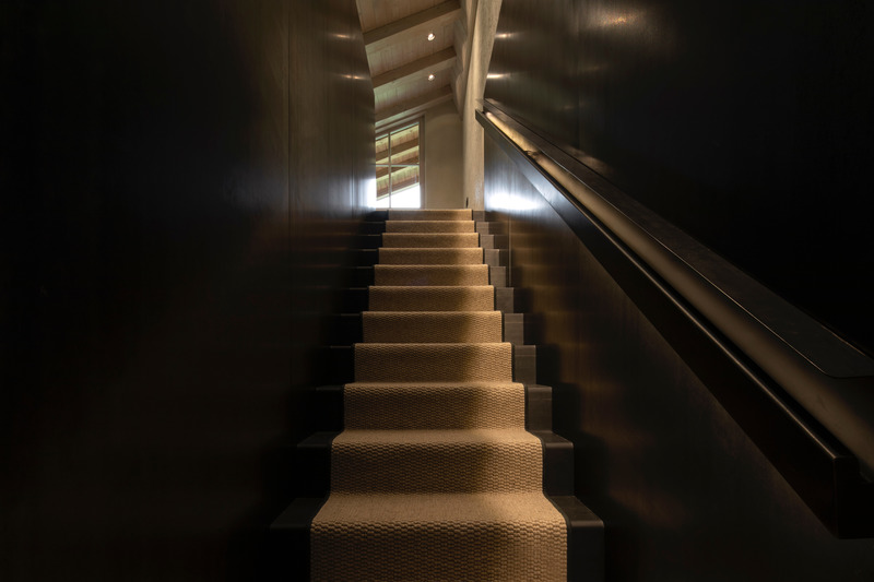 Press kit | 5356-05 - Press release | Apartment K - destilat Design Studio - Residential Interior Design - stairs - Photo credit: Monika Nguyen