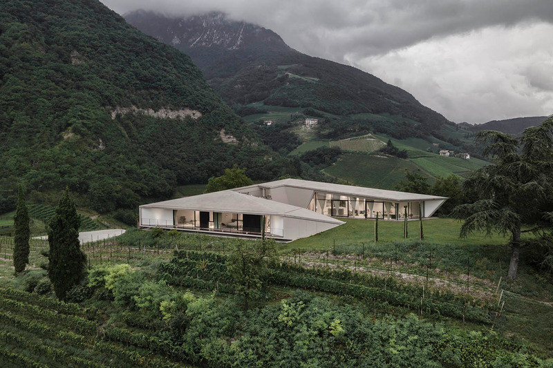 Press kit | 1071-17 - Press release | 11th Annual A+Awards For Architecture Spotlight Sustainable Design - Architizer - Residential Architecture - Kastelaz Hof by Peter Pichler Architecture<span></span> - Photo credit:  Gustav Willeit 