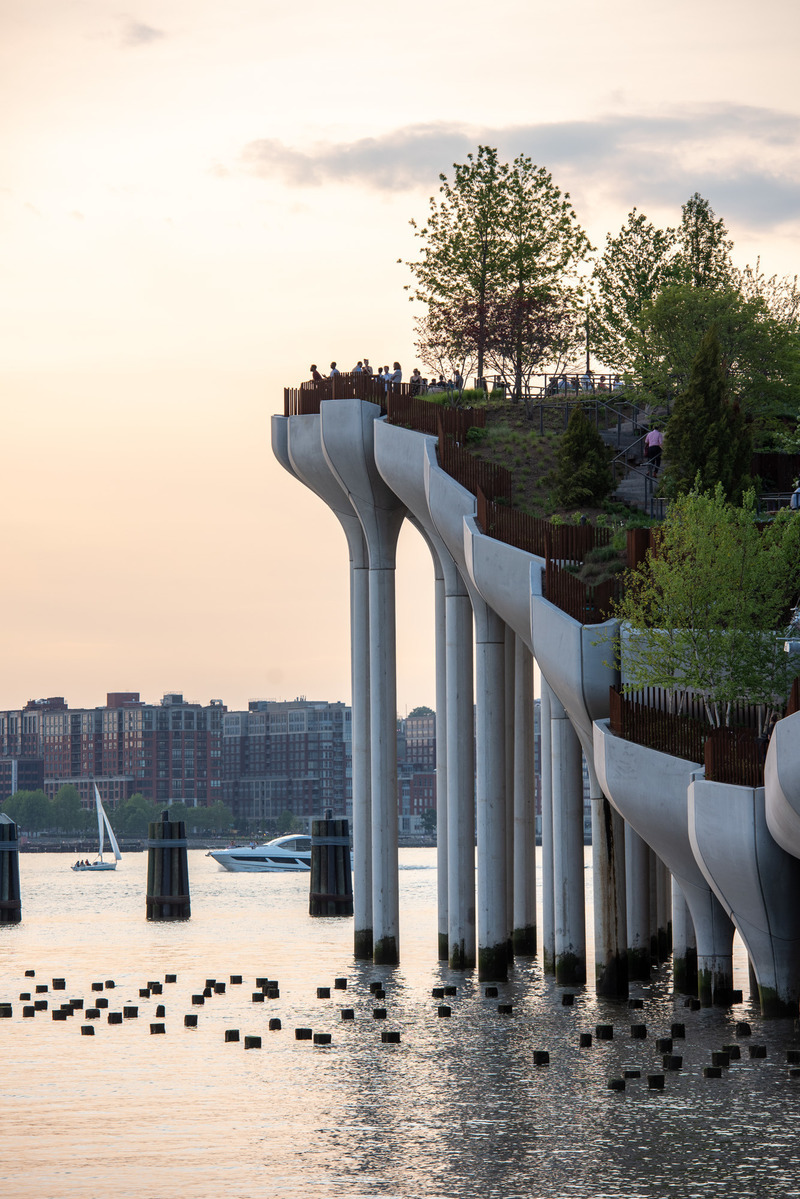 Press kit | 1071-17 - Press release | 11th Annual A+Awards For Architecture Spotlight Sustainable Design - Architizer - Residential Architecture - Little Island by Heatherwick Studio<span></span> - Photo credit:  Timothy Schenck 