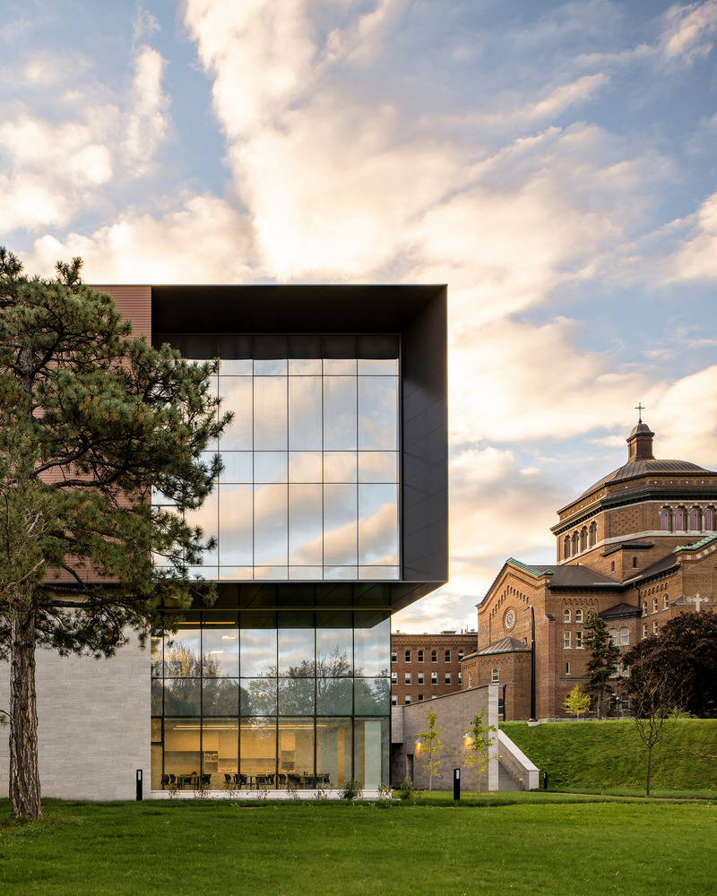 Press kit | 952-33 - Press release | Luminous Expansion for Hôpital du Sacré-Cœur-de-Montréal - Provencher_Roy and Yelle Maillé - Institutional Architecture - Photo credit: Olivier Blouin