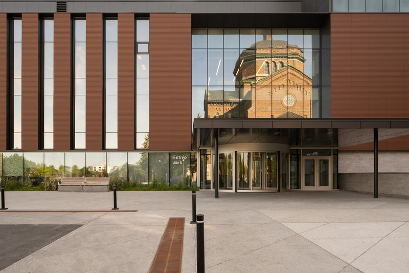 Press kit | 952-33 - Press release | Luminous Expansion for Hôpital du Sacré-Cœur-de-Montréal - Provencher_Roy and Yelle Maillé - Institutional Architecture - Photo credit: Olivier Blouin