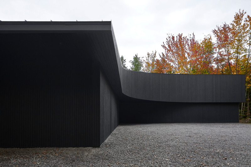 Dossier de presse | 1010-16 - Communiqué de presse | MEV - Studio Jean Verville architectes - Architecture résidentielle - Crédit photo : Maxime Brouillet photographe