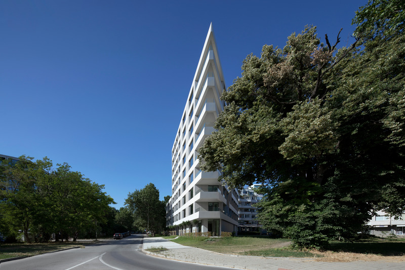 Dossier de presse | 3045-03 - Communiqué de presse | EOS - STARH - Architecture résidentielle - Crédit photo : Dian Stanchev