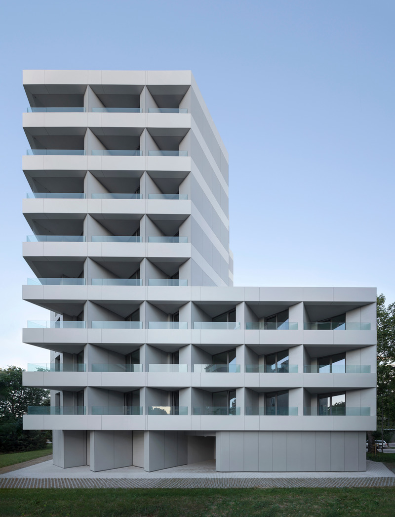 Dossier de presse | 3045-03 - Communiqué de presse | EOS - STARH - Architecture résidentielle - Crédit photo : Dian Stanchev