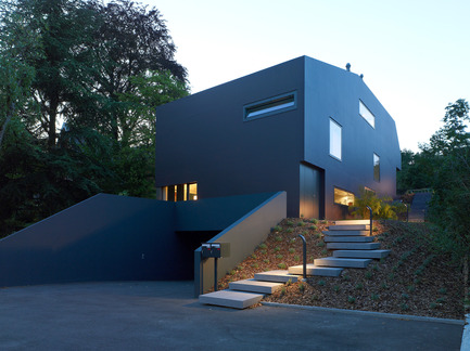 Press kit | 901-01 - Press release | Schuler Villa - andrea pelati architecte - Residential Architecture - Photo credit: Thomas Jantscher