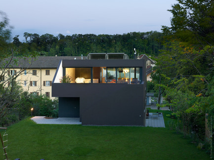 Press kit | 901-01 - Press release | Schuler Villa - andrea pelati architecte - Residential Architecture - Photo credit: Thomas Jantscher