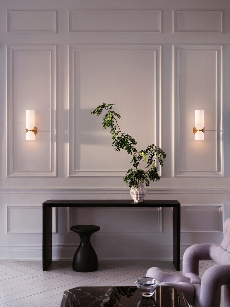 Press kit | 1665-04 - Press release | Lightmaker Studio Launches a New Pendant in the Edie Series - Lightmaker Studio - Product - Edie Sconce - Photo credit: Lisa Petrole