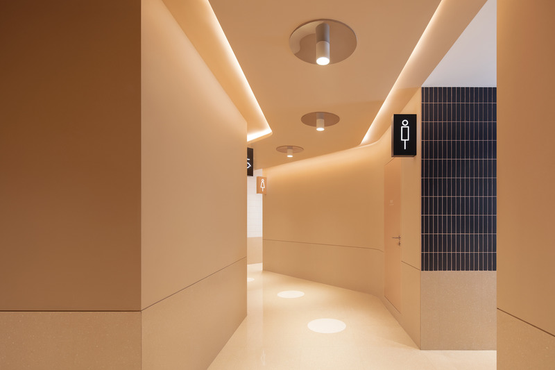 Press kit | 3565-11 - Press release | CLOU Architects Complete Interior Renovation of CapitaMALL Wangjing - CLOU architects - Commercial Architecture - Photo credit: Xia Zhi