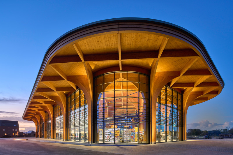 Dossier de presse | 6543-01 - Communiqué de presse | SuperHub Meerstad: The Supermarket as a Meeting Place! - De Zwarte Hond - Architecture commerciale - Use of images is permitted only with credits: De Zwarte Hond - Crédit photo : Ronald Tilleman