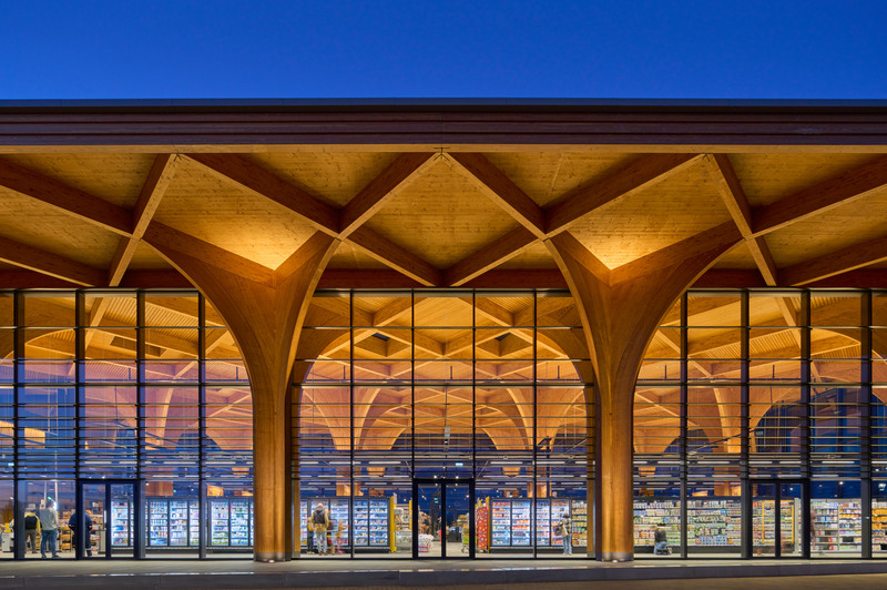 Dossier de presse | 6543-01 - Communiqué de presse | SuperHub Meerstad: The Supermarket as a Meeting Place! - De Zwarte Hond - Architecture commerciale - Use of images is permitted only with credits: De Zwarte Hond - Crédit photo : Ronald Tilleman