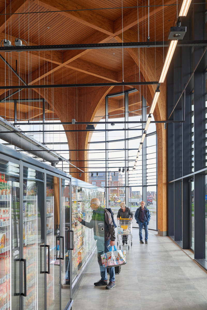 Dossier de presse | 6543-01 - Communiqué de presse | SuperHub Meerstad: The Supermarket as a Meeting Place! - De Zwarte Hond - Architecture commerciale - Use of images is permitted only with credits: De Zwarte Hond - Crédit photo : Ronald Zijlstra