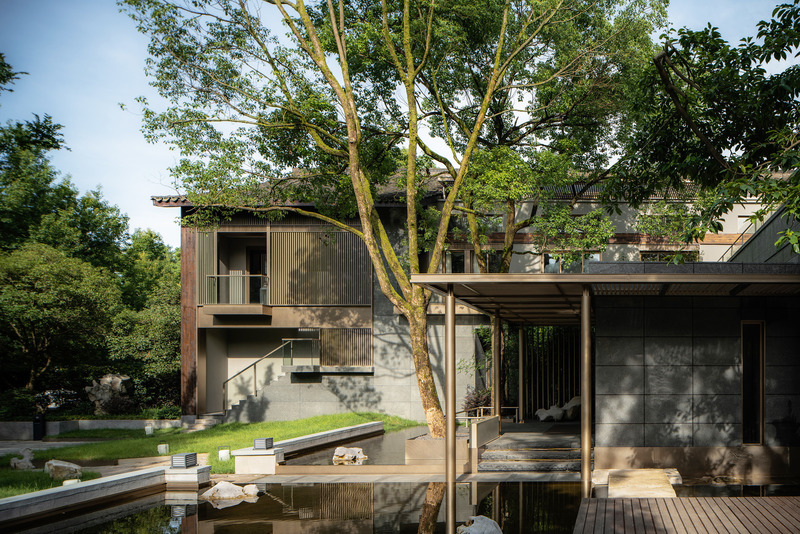 Press kit | 5630-04 - Press release | Daxiang Design Transforms a Republic of China Villa Into a Private Restaurant on the shores of West Lake - Daxiang Design - Commercial Interior Design - 01 Building facade  - Photo credit: Chuan He
