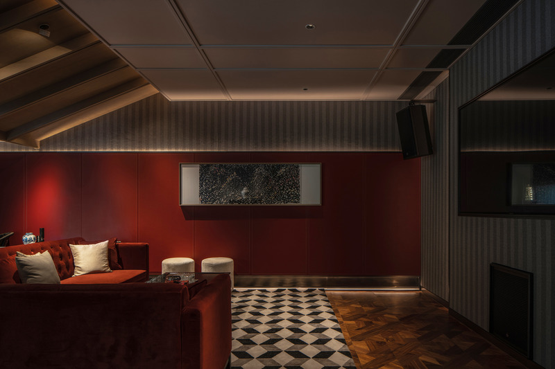 Press kit | 5630-04 - Press release | Daxiang Design Transforms a Republic of China Villa Into a Private Restaurant on the shores of West Lake - Daxiang Design - Commercial Interior Design - 17 Leisure area - Photo credit: Chuan He