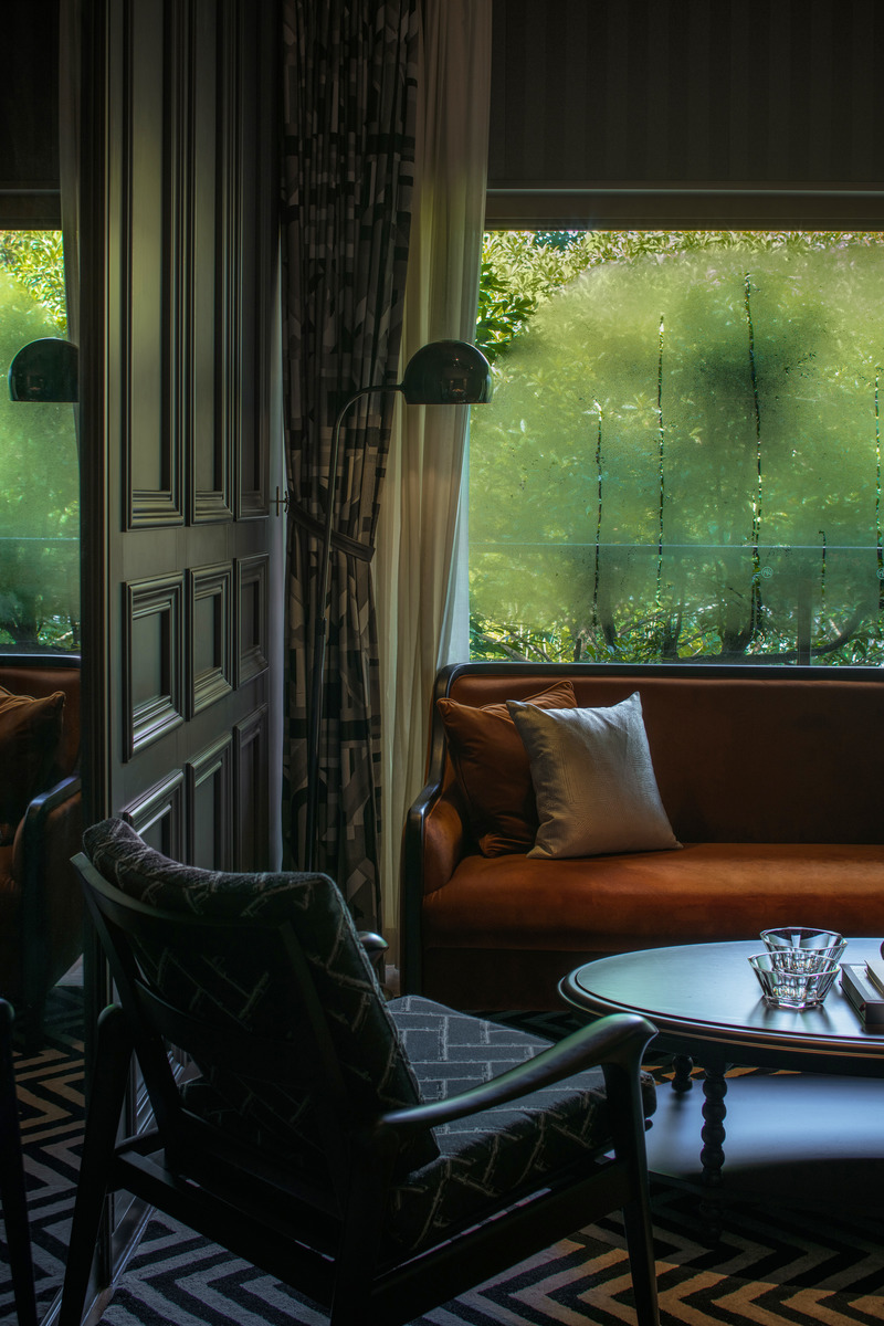 Press kit | 5630-04 - Press release | Daxiang Design Transforms a Republic of China Villa Into a Private Restaurant on the shores of West Lake - Daxiang Design - Commercial Interior Design - 23 Private room detail - Photo credit: Chuan He