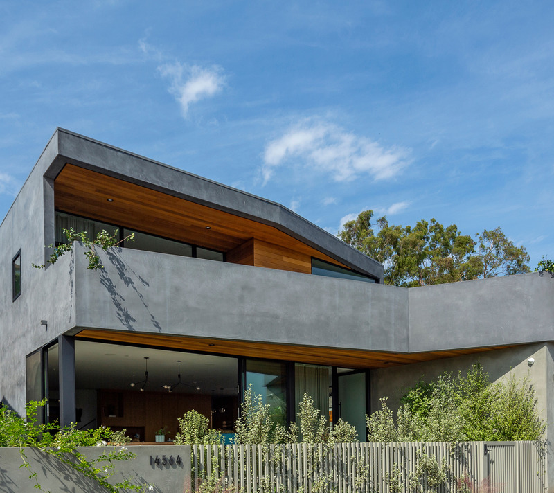 Press kit | 5795-02 - Press release | ANX’s Wrap Recess House Maximizes Outdoor Living - ANX / Aaron Neubert Architects - Residential Architecture - Exterior Front<br> - Photo credit: Brian Thomas Jones