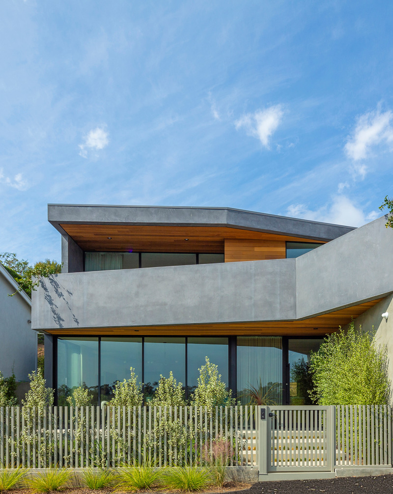 Press kit | 5795-02 - Press release | ANX’s Wrap Recess House Maximizes Outdoor Living - ANX / Aaron Neubert Architects - Residential Architecture - Exterior Front<br> - Photo credit: Brian Thomas Jones