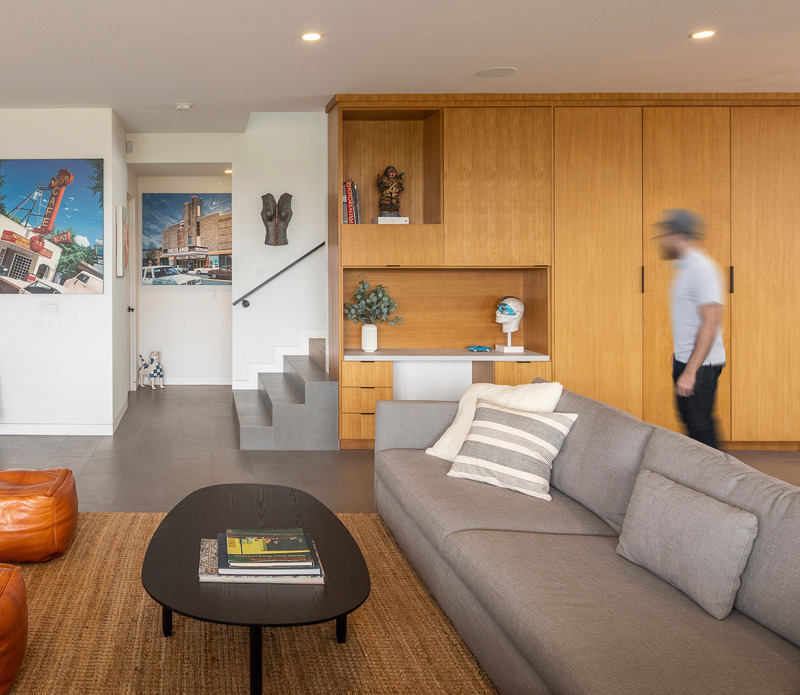 Press kit | 5795-02 - Press release | ANX’s Wrap Recess House Maximizes Outdoor Living - ANX / Aaron Neubert Architects - Residential Architecture - Living Room<br> - Photo credit: Brian Thomas Jones<br>