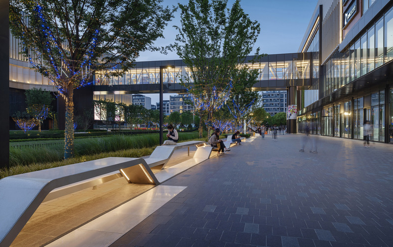 Press kit | 6579-01 - Press release | Cultivation of Urban Landscape Theaterism - FLO - Landscape Architecture - Tidal Landscape Furnishings - Photo credit: Nancy Studio