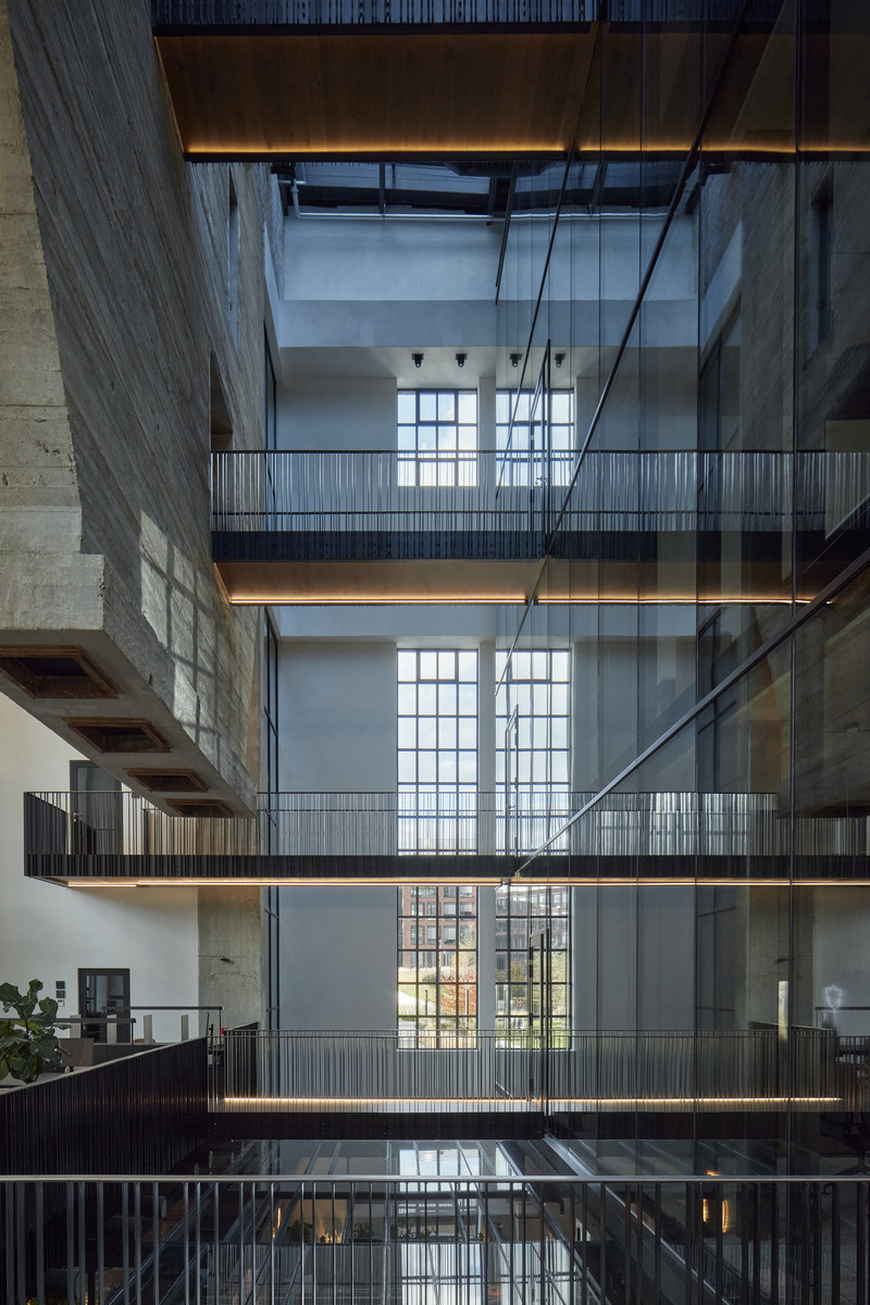 Dossier de presse | 6619-01 - Communiqué de presse | Conversion of Jurkovič Heating Plant National Cultural Monument - Martin Pasko and team DF CREATIVE GROUP - Architecture industrielle - Crédit photo : Boys Play Nice