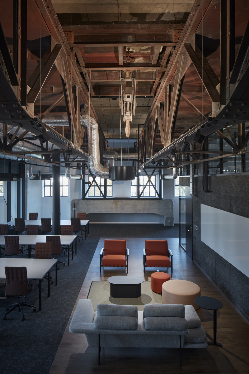 Dossier de presse | 6619-01 - Communiqué de presse | Conversion of Jurkovič Heating Plant National Cultural Monument - Martin Pasko and team DF CREATIVE GROUP - Architecture industrielle - Crédit photo : Boys Play Nice