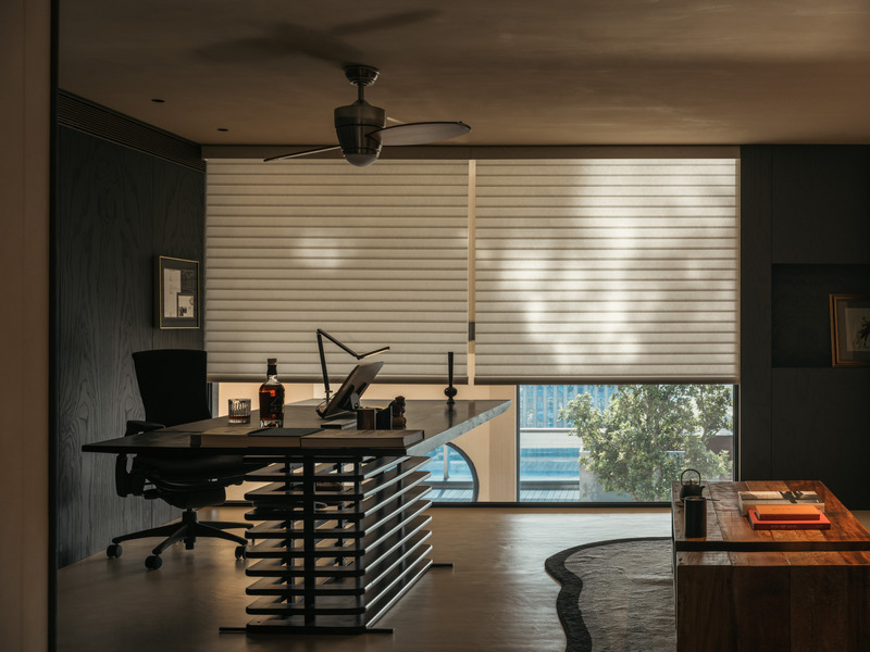 Dossier de presse | 5630-05 - Communiqué de presse | Zhiwai — An Office with the Best Rooftop Terrace Offers Amazing City Views and a Space to Relax - DSArchstudios - Design d’intérieur commercial - Crédit photo : <p class="">STUDIO TEN / Tan Xiao</p>