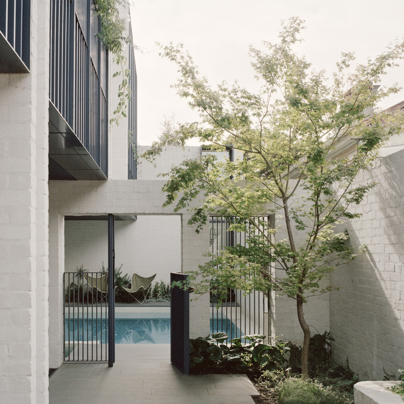 Dossier de presse | 4709-01 - Communiqué de presse | Dezeen Awards 2022 Announces World's Best Buildings Across Architecture Categories - Dezeen - Concours - <p class="">Above: 8 Yard House, Melbourne, Australia by Studio Bright</p> - Crédit photo : Studio Bright