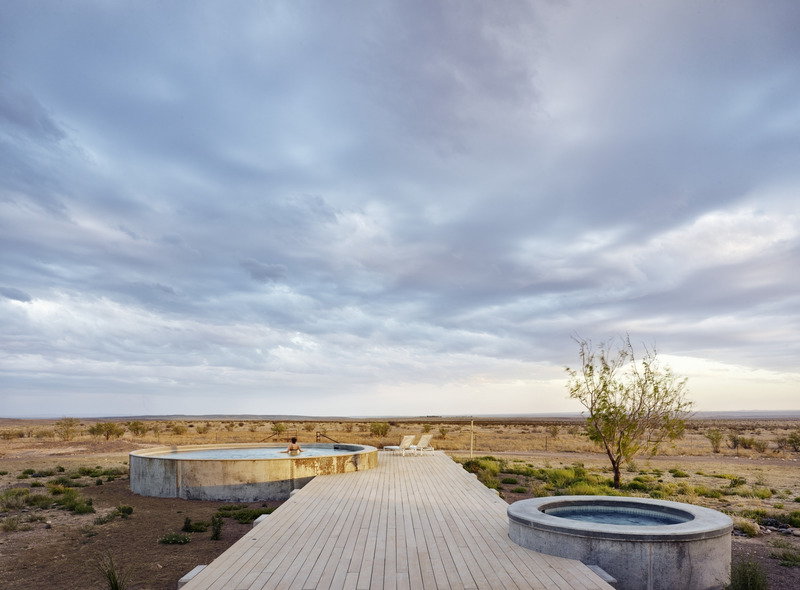 Dossier de presse | 4709-01 - Communiqué de presse | Dezeen Awards 2022 Announces World's Best Buildings Across Architecture Categories - Dezeen - Concours - <p class="">Marfa Ranch, Lake Flato Architects, Live Oak, United States</p> - Crédit photo : <p class="">Lake Flato Architects</p><p class=""> </p>