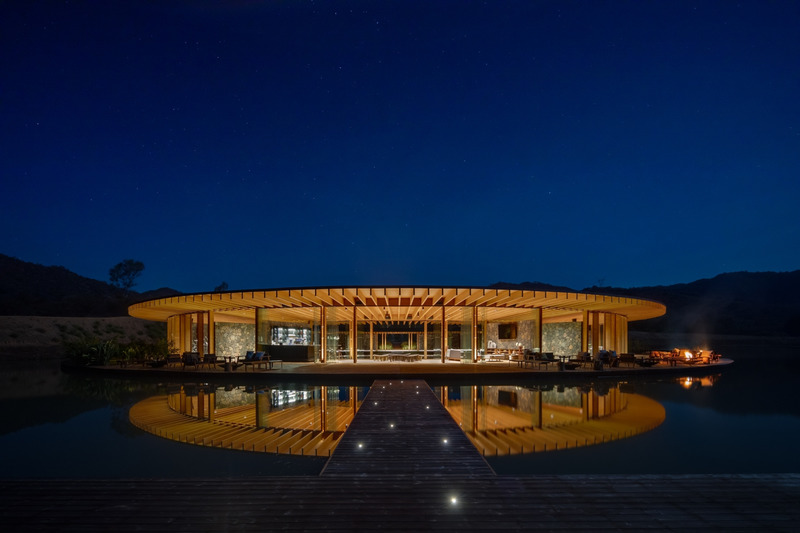 Dossier de presse | 4709-01 - Communiqué de presse | Dezeen Awards 2022 Announces World's Best Buildings Across Architecture Categories - Dezeen - Concours - <p class="">Valle San Nicolás Clubhouse, Valle de Bravo, Mexico, by Sordo Madaleno Arquitectos</p> - Crédit photo : Sordo Madaleno Arquitectos