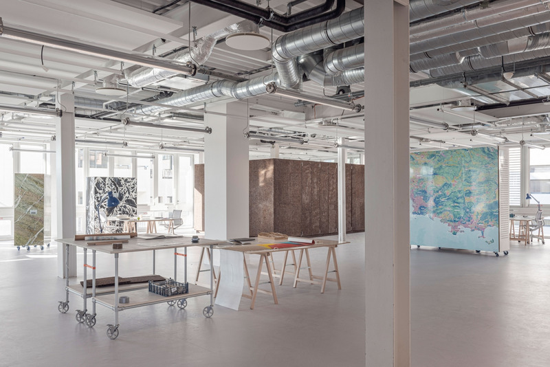 Dossier de presse | 4709-02 - Communiqué de presse | Dezeen Awards 2022 Reveals World's Best Interiors Across Interiors Categories - Dezeen - Concours - Ecole Camondo Méditerranée by Émilieu Studio - Crédit photo : Émilieu Studio