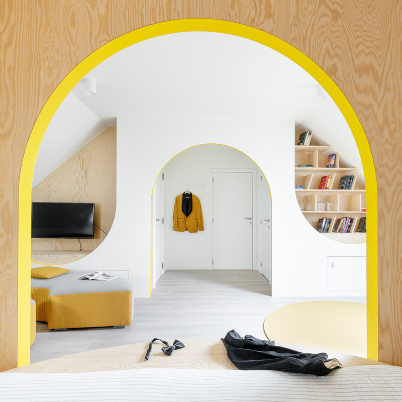 Dossier de presse | 4709-02 - Communiqué de presse | Dezeen Awards 2022 Reveals World's Best Interiors Across Interiors Categories - Dezeen - Concours - Relaxing Geometry with Pops of Yellow by Van Staeyen Interieur Architecten - Crédit photo : Van Staeyen Interieur Architecten