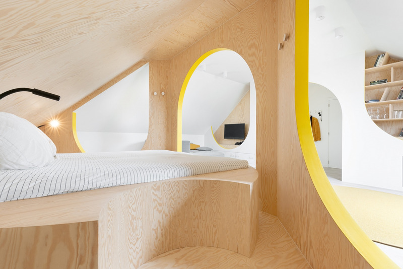 Dossier de presse | 4709-02 - Communiqué de presse | Dezeen Awards 2022 Reveals World's Best Interiors Across Interiors Categories - Dezeen - Concours - Relaxing Geometry with Pops of Yellow by Van Staeyen Interieur Architecten - Crédit photo : Van Staeyen Interieur Architecten