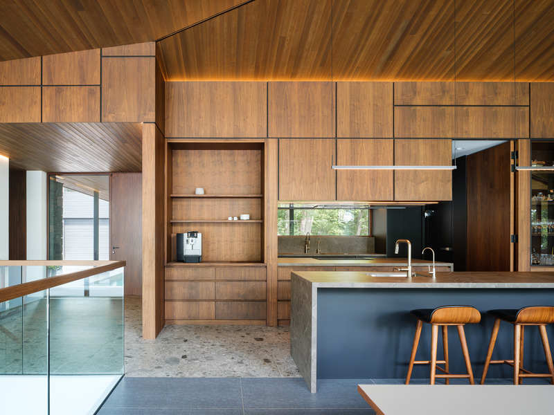 Press kit | 880-17 - Press release | Memphremagog Lake Residence - MU Architecture - Residential Architecture - Photo credit: Ulysse Lemerise Bouchard