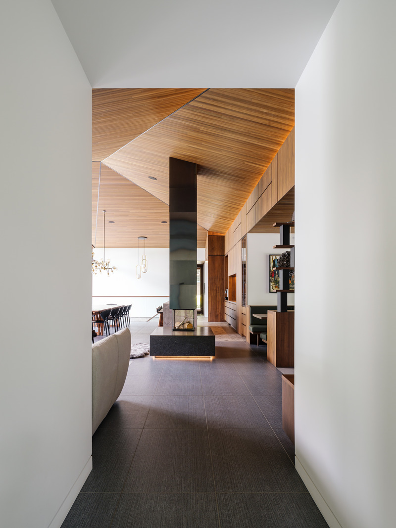 Press kit | 880-17 - Press release | Memphremagog Lake Residence - MU Architecture - Residential Architecture - Photo credit: Ulysse Lemerise Bouchard