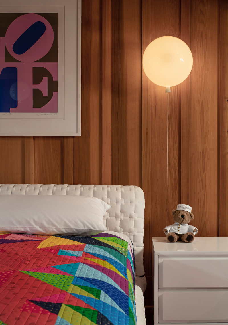 Dossier de presse | 2942-03 - Communiqué de presse | Muskoka Cottage - Reigo & Bauer - Design d’intérieur résidentiel - Girls Room Detail<br> - Crédit photo : Doublespace Photography