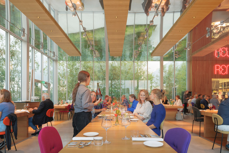 Dossier de presse | 1472-07 - Communiqué de presse | concrete designs Renilde Restaurant at Depot Boijmans van Beuningen - Concrete Amsterdam - Design d’intérieur commercial - restaurant renilde - Crédit photo : wouter van der sar