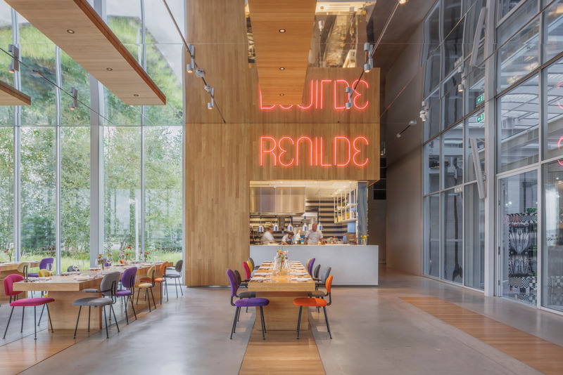 Dossier de presse | 1472-07 - Communiqué de presse | concrete designs Renilde Restaurant at Depot Boijmans van Beuningen - Concrete Amsterdam - Design d’intérieur commercial - restaurant renilde - Crédit photo : wouter van der sar