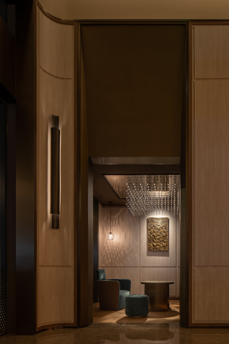 Press kit | 3531-07 - Press release | Crystal Orange Hotel Shanghai Pudong Lujiazui - Vermilion Zhou Design Group - Commercial Interior Design - Lounge in the lobby  - Photo credit: Jian Quan Wu 