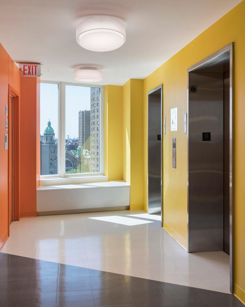 Dossier de presse | 5881-01 - Communiqué de presse | Tres Puentes - Shakespeare Gordon Studio - Architecture résidentielle -  Tres Puentes West Elevator Lobby<br>  - Crédit photo :  Andrew Rugge<br> 