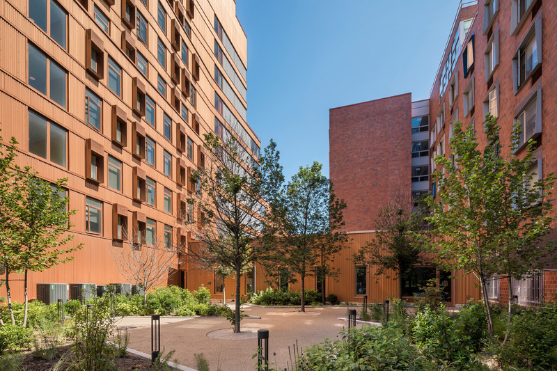 Dossier de presse | 5881-01 - Communiqué de presse | Tres Puentes - Shakespeare Gordon Studio - Architecture résidentielle -  Tres Puentes West Connecting Courtyard<br>  - Crédit photo : Andrew Rugge<br>