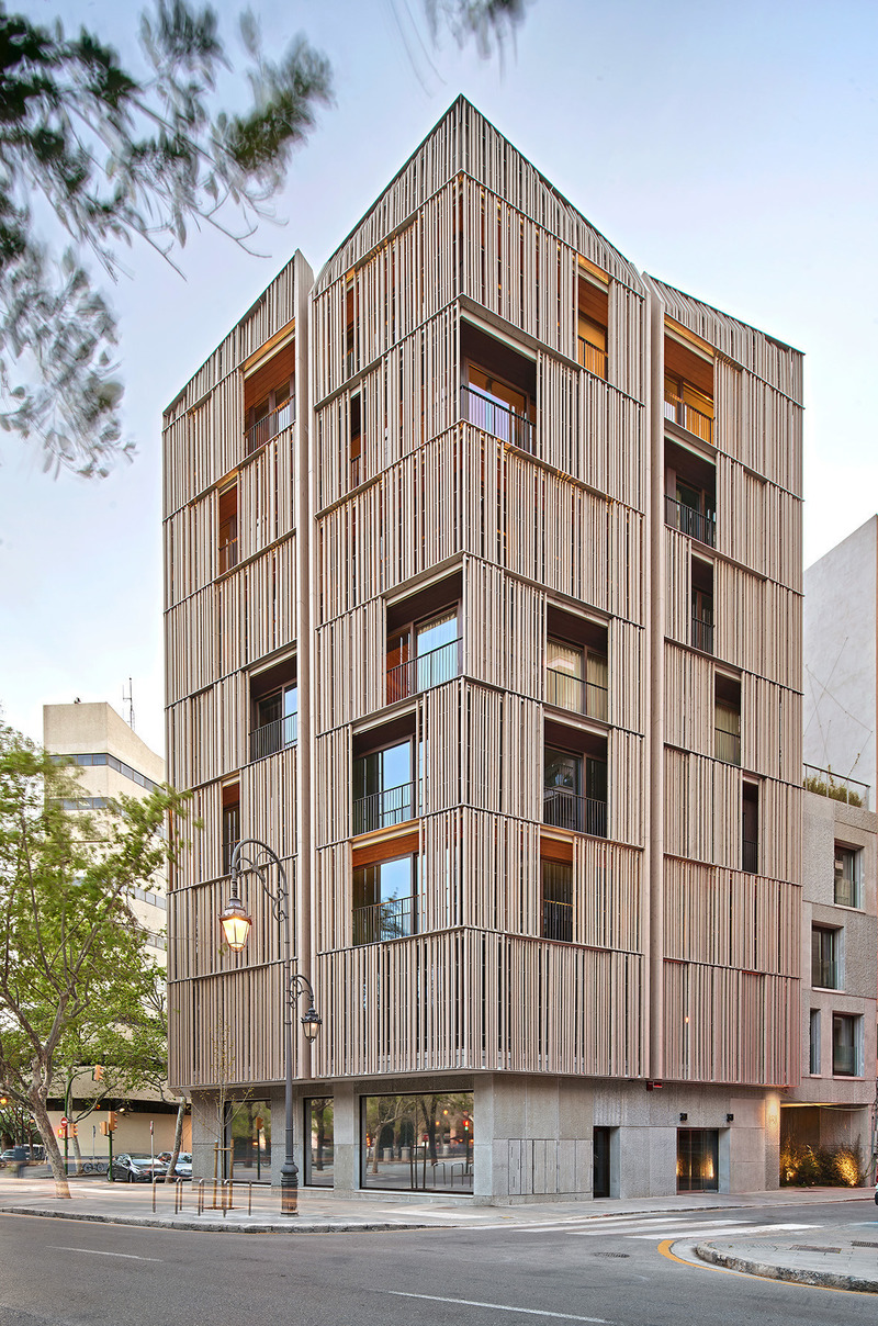 Press kit | 661-73 - Press release | Day Three Winners of WAF 2022 International Architectural Awards Announced - World Architecture Festival (WAF) - Competition - <p>Special Prizes</p><p>Best Use of Certified Timber Prize (Supported by the Programme for Endorsement of Forest Certification (PEFC))</p><p>Paseo Mallorca 15 by OHLAB </p> - Photo credit: José Hevia