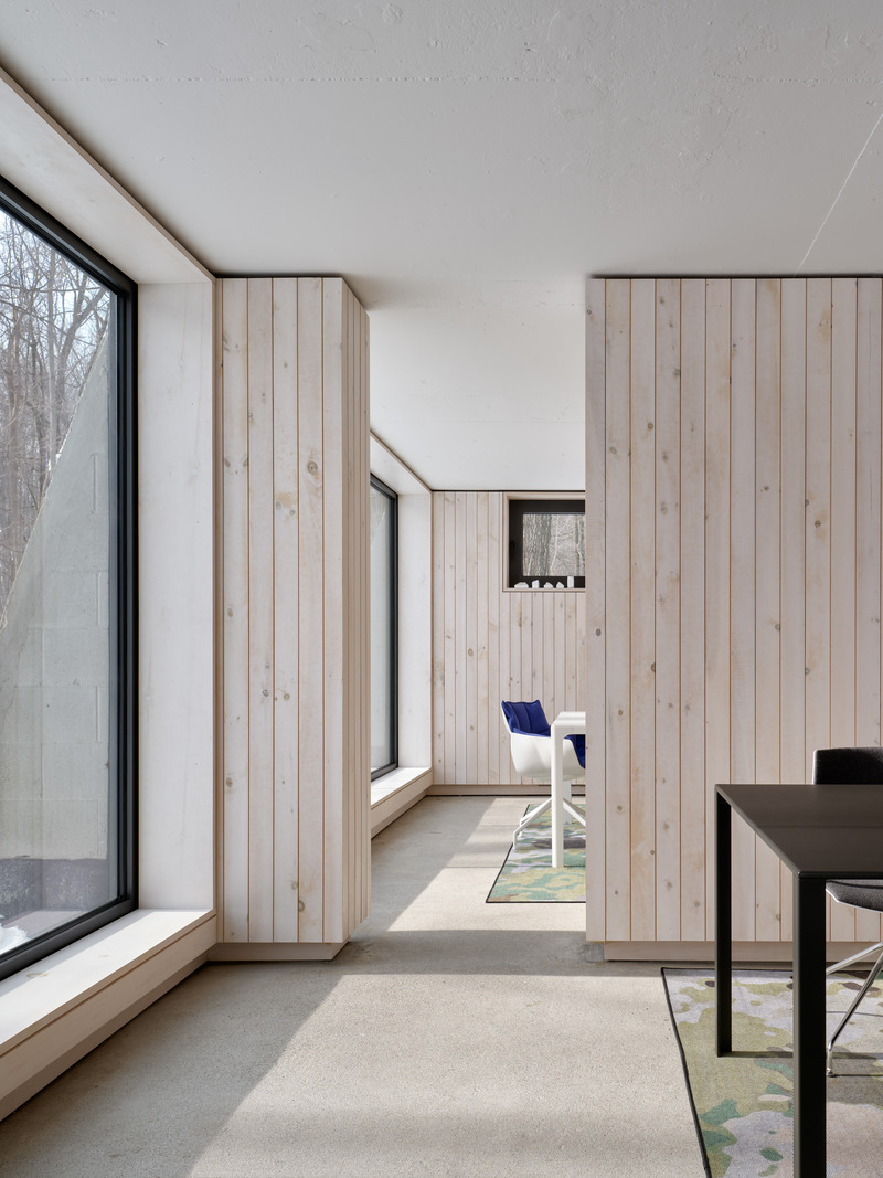 Press kit | 2942-04 - Press release | Reigo & Bauer Moves to the Country - Reigo & Bauer - Commercial Interior Design - South Windows, West Sightline<br style=""> - Photo credit: Doublespace Photography