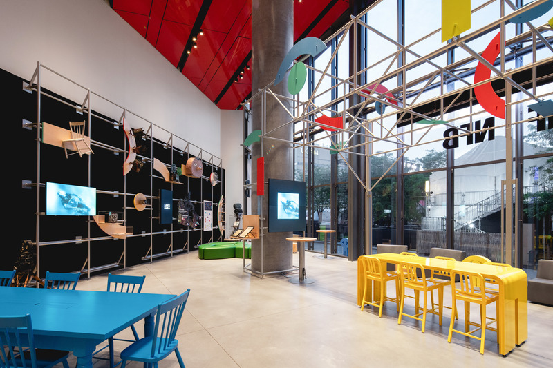 Press kit | 1299-12 - Press release | Design of the NFB's new reception area - Taktik design - Commercial Interior Design - General view - Photo credit: Raphaël Thibodeau