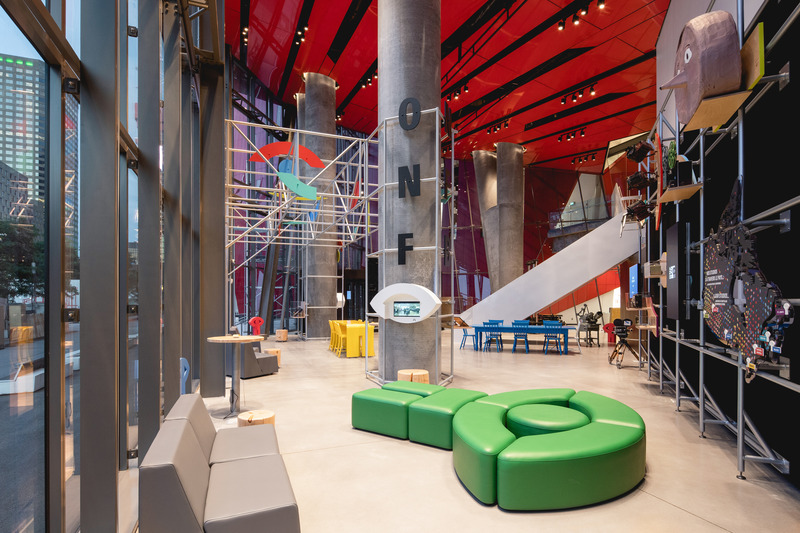Press kit | 1299-12 - Press release | Design of the NFB's new reception area - Taktik design - Commercial Interior Design - Photo credit: Raphaël Thibodeau