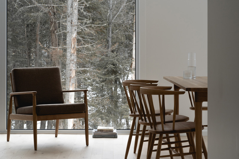Dossier de presse | 1685-06 - Communiqué de presse | Schnee-Eule - Atelier L'Abri - Architecture résidentielle - mobilier par Inat - Crédit photo : Raphaël Thibodeau 