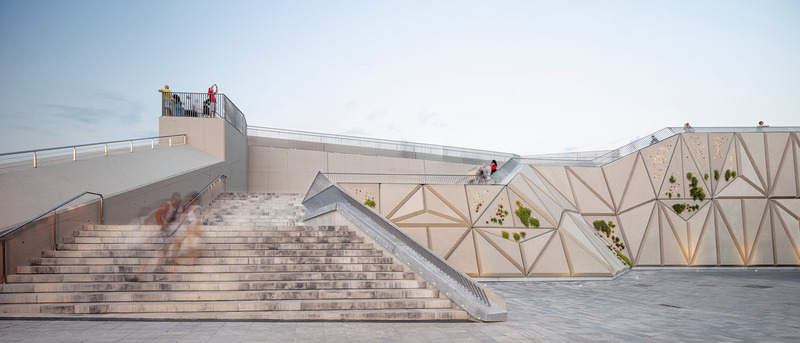 Dossier de presse | 5769-01 - Communiqué de presse | Escaleras y Mirador Vela: a Unique Viewing Platform Over the Mediterranean Sea - External Reference - Design urbain - Escaleras y Mirador Vela 05 - Crédit photo : Adrià Goula