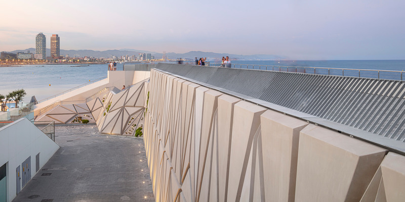 Dossier de presse | 5769-01 - Communiqué de presse | Escaleras y Mirador Vela: a Unique Viewing Platform Over the Mediterranean Sea - External Reference - Design urbain - Escaleras y Mirador Vela 08 - Crédit photo : Adrià Goula